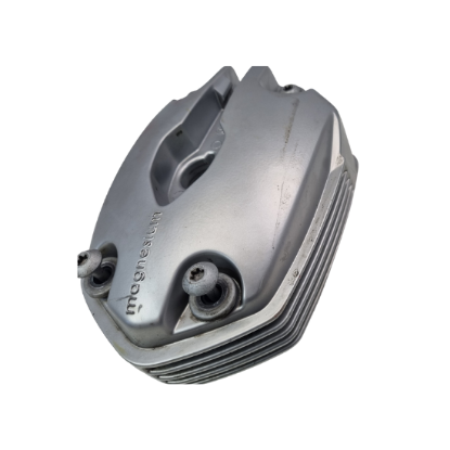 Cylinder Head Cover Right